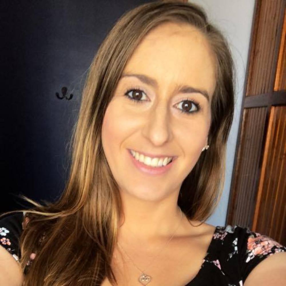 Meet your Posher, Alicia